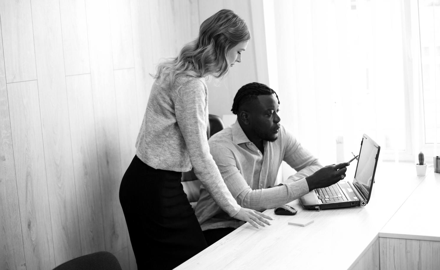 Процесс финансового планирования в офисе Vradyne